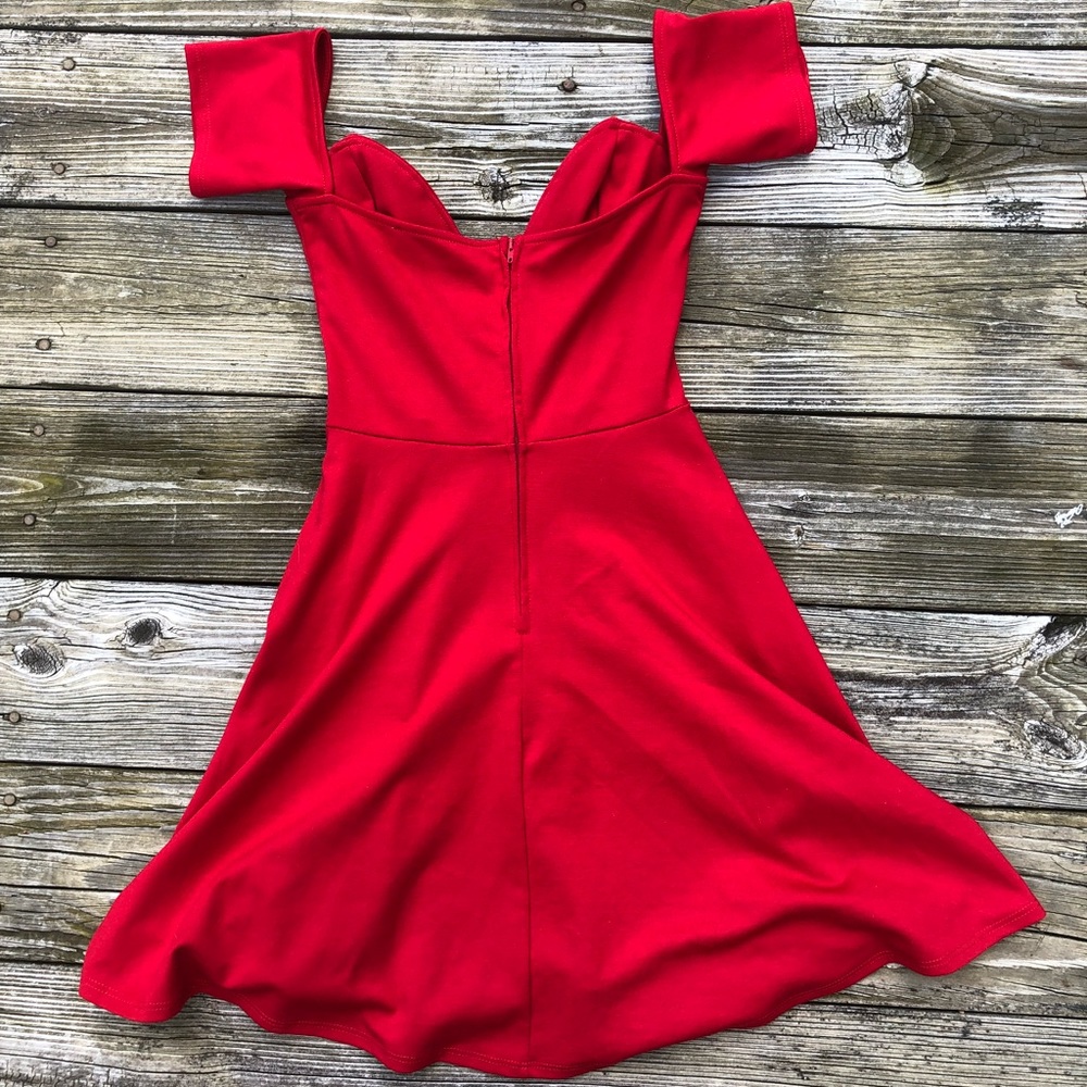 NASTYGAL gorgeous red Bardot off the shoulder skater dress size m - Picture 8 of 8
